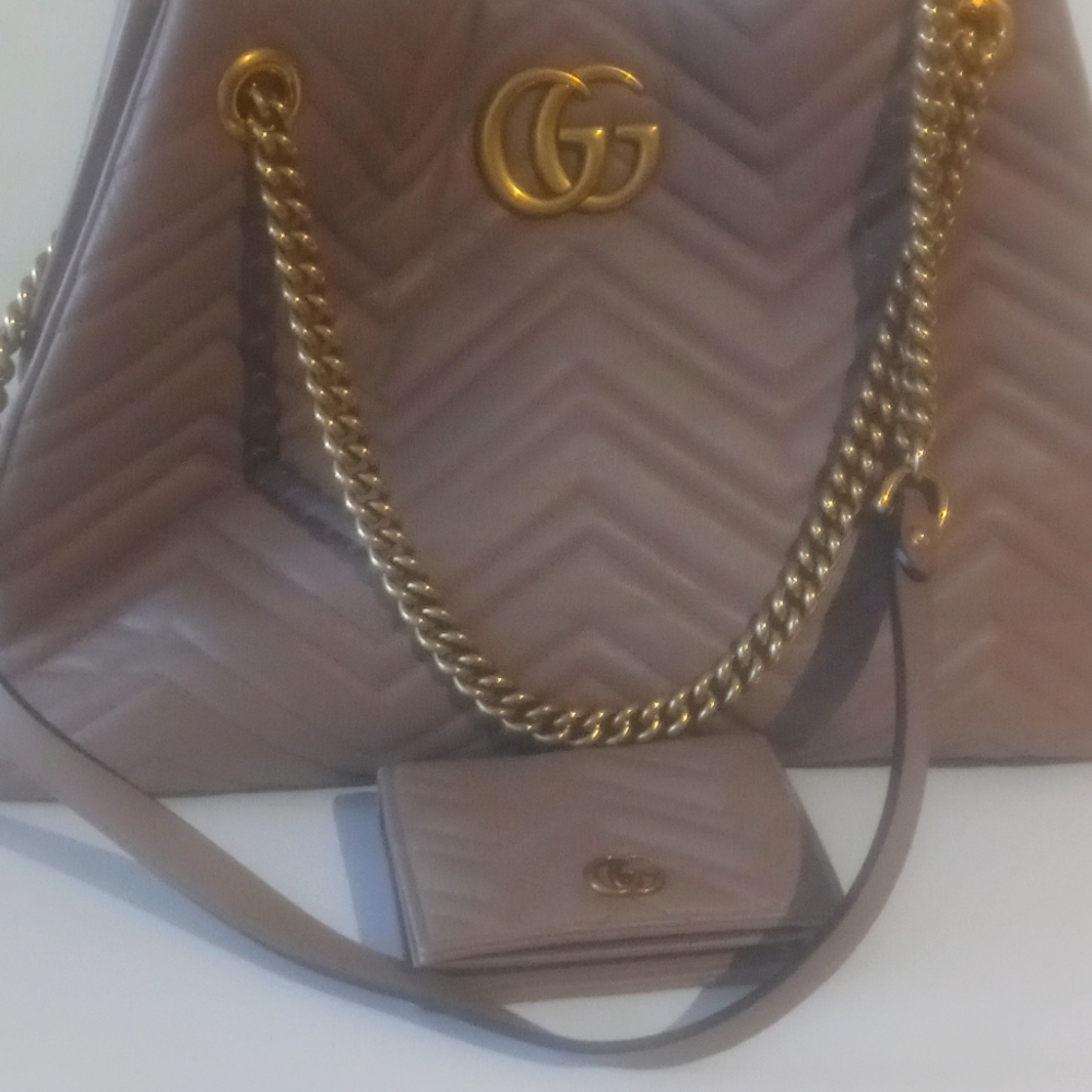Gucci marmont tote and wallet